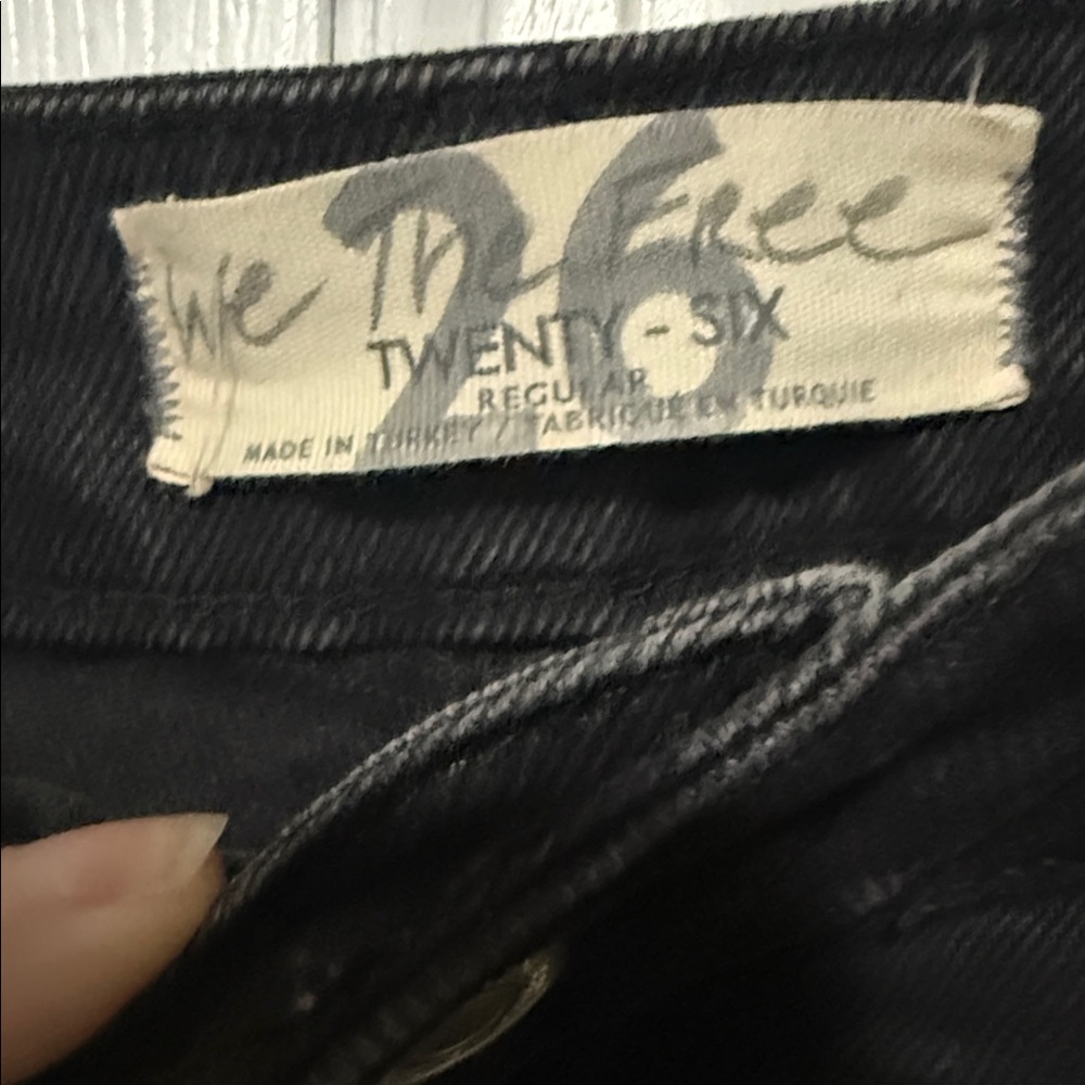 👖We The Free by Free People High-Rise Raw Hem Black Jeans | Size 26 - Picture 2 of 9